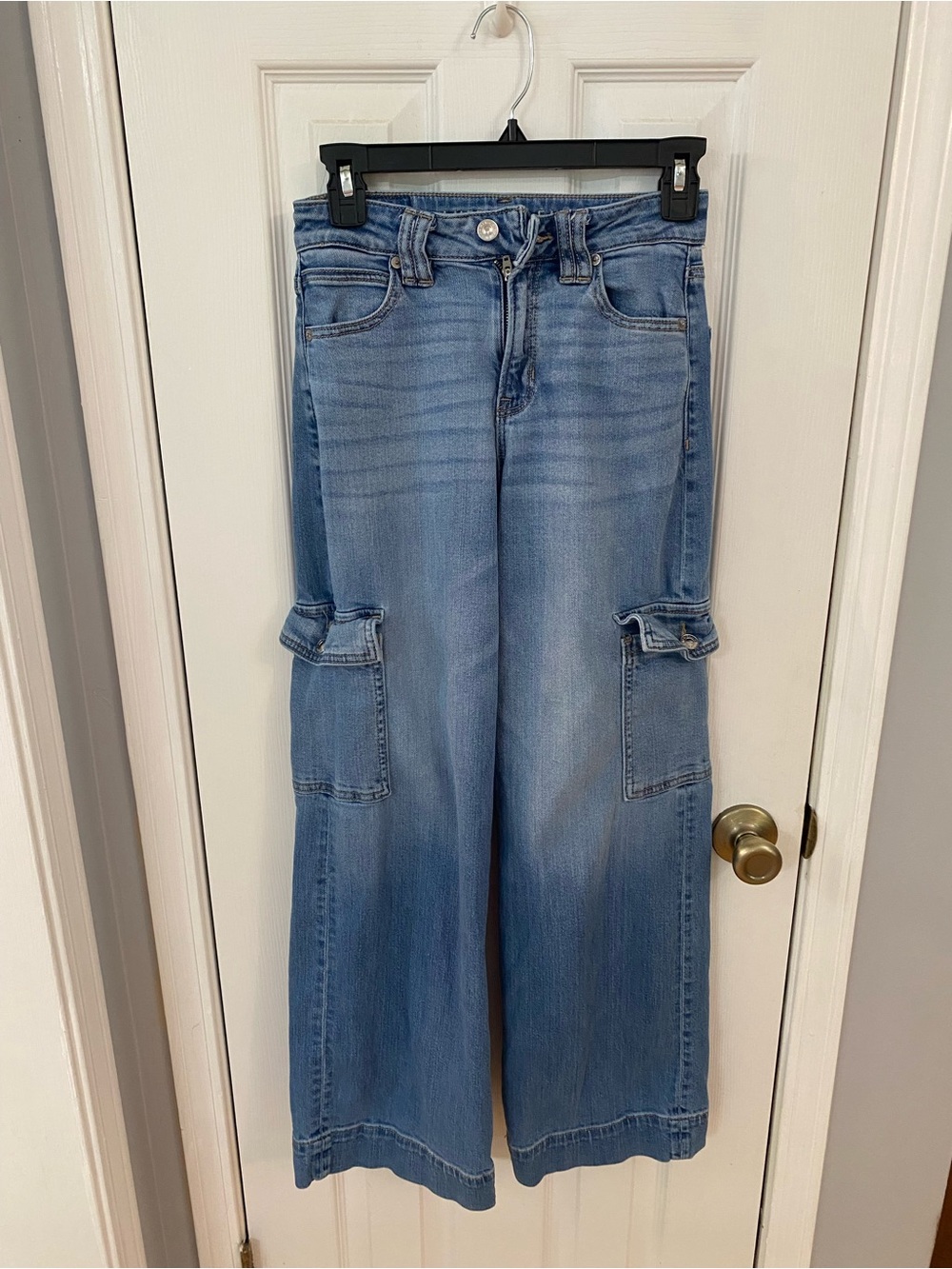American Eagle Super High Rise Baggy Wide Leg Cargo Jeans 000 Light Wash‎ Denim